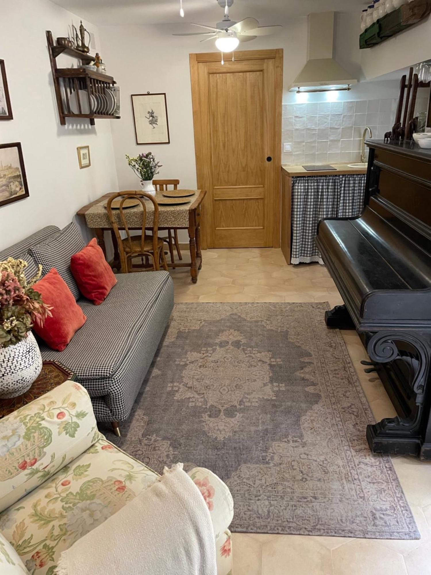 Apartamento En Casa Patio "Pan Y Conejo" Cordoba Luaran gambar
